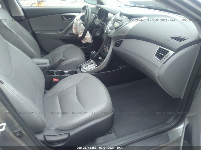 Photo 4 VIN: 5NPDH4AE4DH165912 - HYUNDAI ELANTRA 