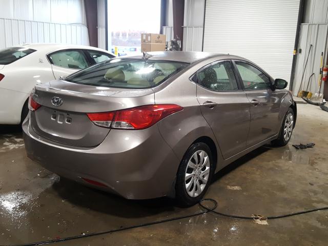 Photo 3 VIN: 5NPDH4AE4DH197484 - HYUNDAI ELANTRA GL 