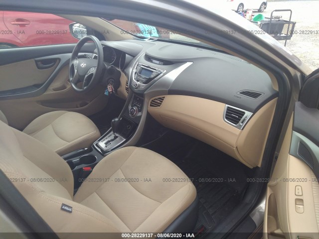 Photo 4 VIN: 5NPDH4AE4DH208399 - HYUNDAI ELANTRA 