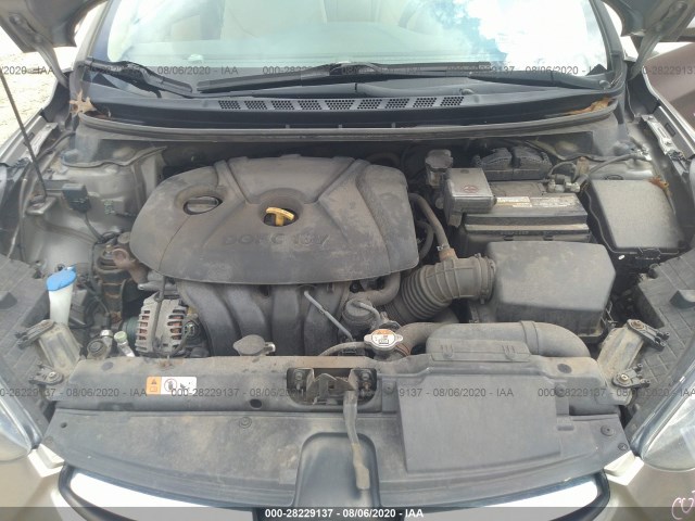 Photo 9 VIN: 5NPDH4AE4DH208399 - HYUNDAI ELANTRA 