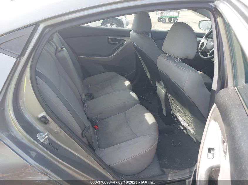 Photo 7 VIN: 5NPDH4AE4DH213747 - HYUNDAI ELANTRA 