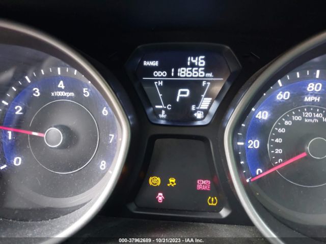 Photo 6 VIN: 5NPDH4AE4DH217412 - HYUNDAI ELANTRA 