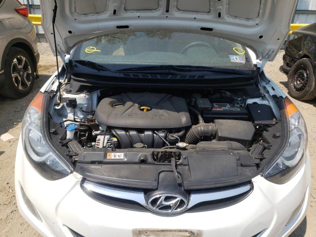 Photo 6 VIN: 5NPDH4AE4DH217457 - HYUNDAI ELANTRA GL 