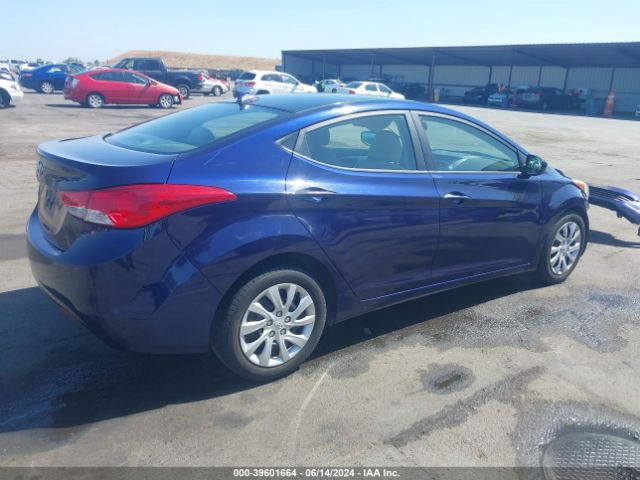 Photo 3 VIN: 5NPDH4AE4DH225381 - HYUNDAI ELANTRA 