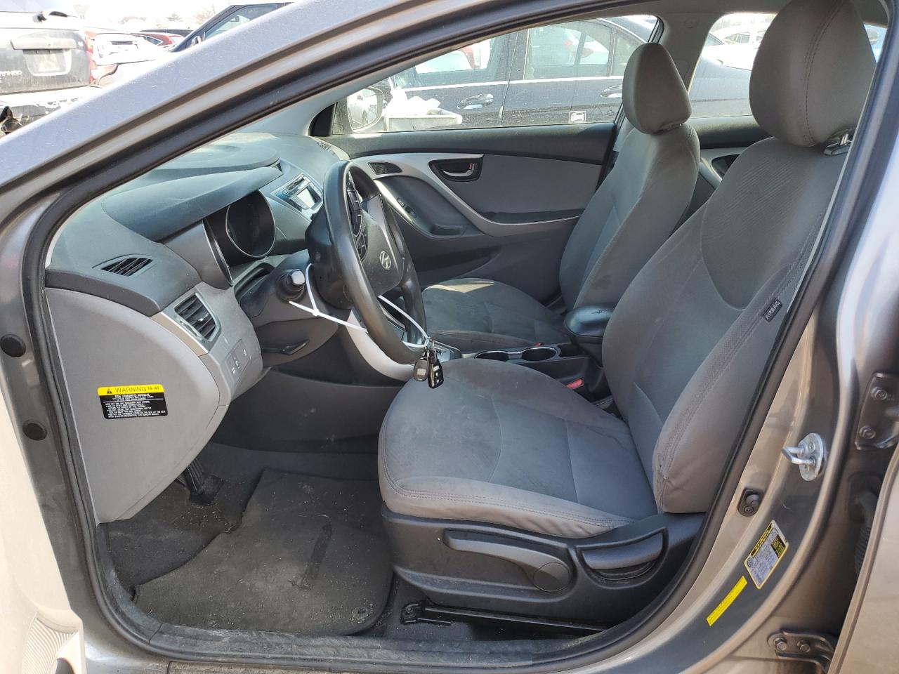 Photo 6 VIN: 5NPDH4AE4DH228409 - HYUNDAI ELANTRA 