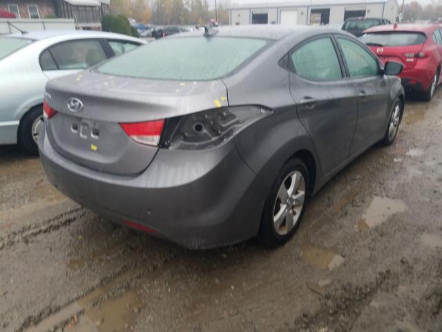 Photo 3 VIN: 5NPDH4AE4DH233884 - HYUNDAI ELANTRA GL 