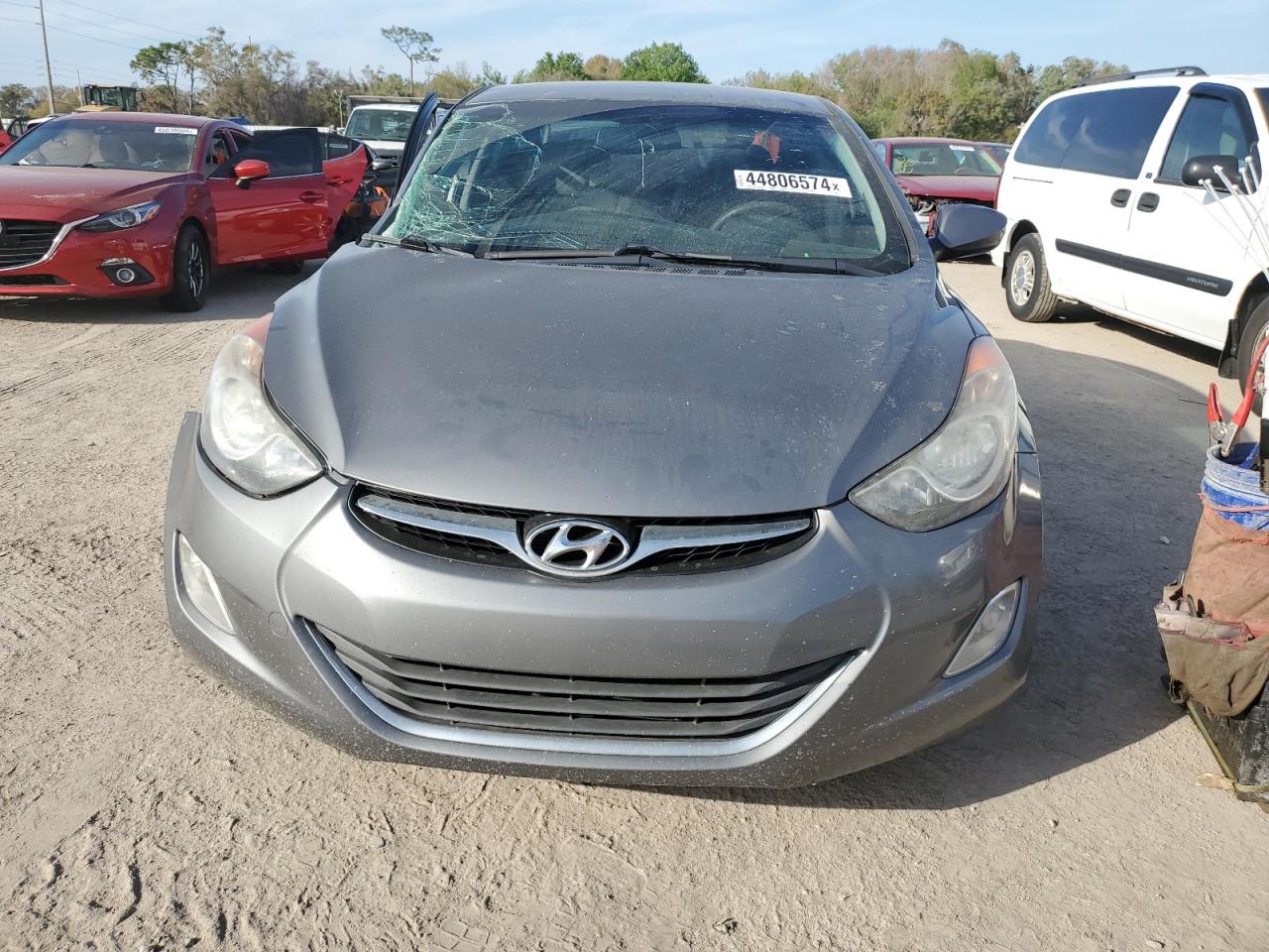 Photo 4 VIN: 5NPDH4AE4DH250961 - HYUNDAI ELANTRA 