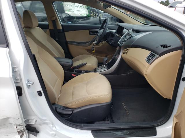 Photo 4 VIN: 5NPDH4AE4DH258333 - HYUNDAI ELANTRA GL 