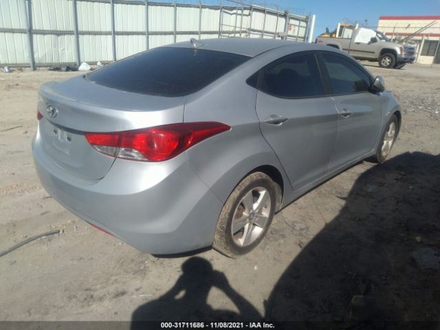 Photo 3 VIN: 5NPDH4AE4DH261524 - HYUNDAI ELANTRA 