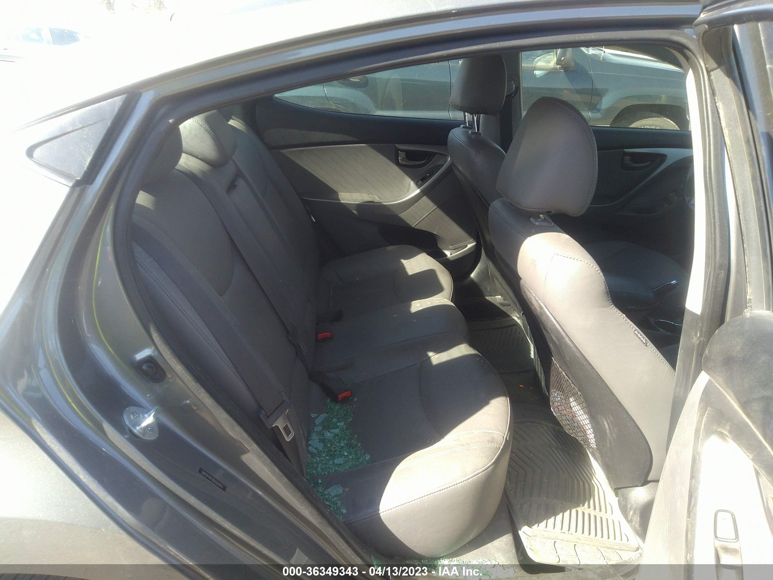 Photo 7 VIN: 5NPDH4AE4DH261815 - HYUNDAI ELANTRA 