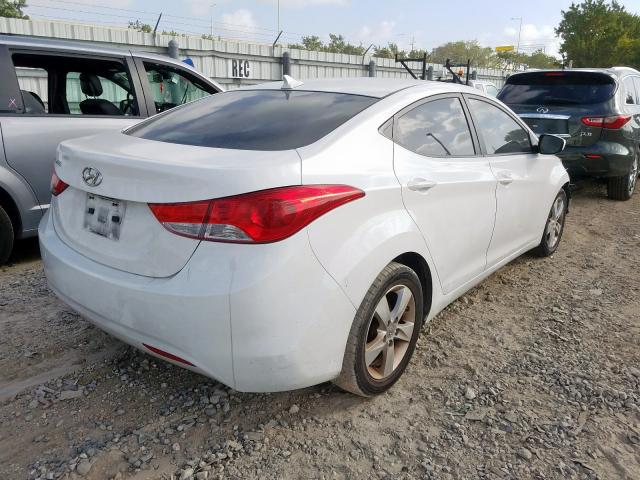 Photo 3 VIN: 5NPDH4AE4DH266593 - HYUNDAI ELANTRA 