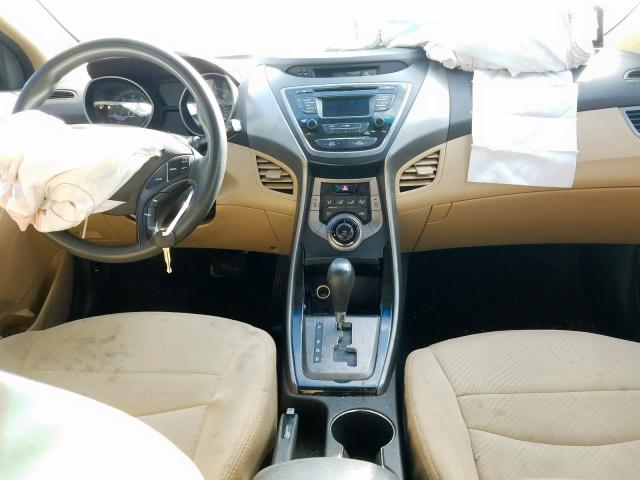 Photo 8 VIN: 5NPDH4AE4DH266593 - HYUNDAI ELANTRA 