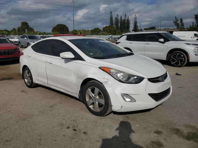 Photo 3 VIN: 5NPDH4AE4DH272300 - HYUNDAI ELANTRA GL 