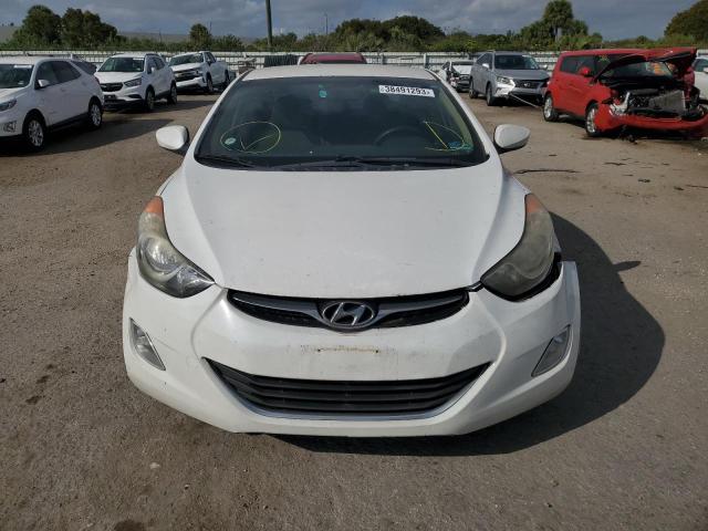 Photo 4 VIN: 5NPDH4AE4DH272300 - HYUNDAI ELANTRA GL 