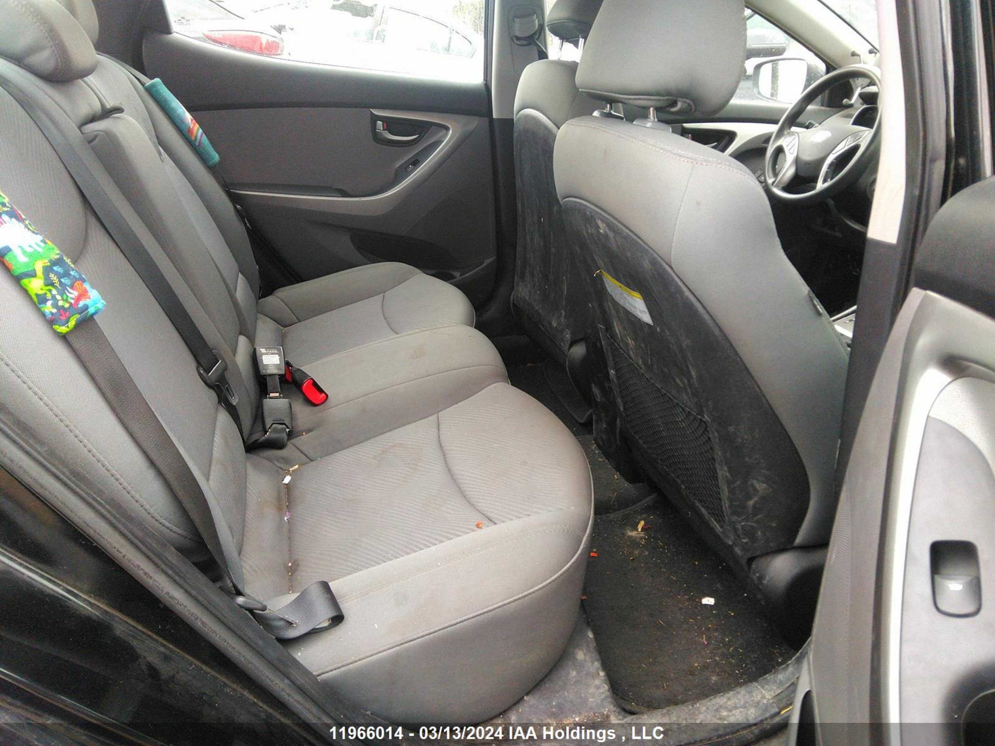 Photo 7 VIN: 5NPDH4AE4DH277013 - HYUNDAI ELANTRA 