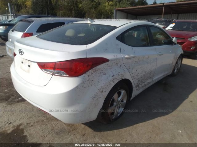 Photo 3 VIN: 5NPDH4AE4DH280722 - HYUNDAI ELANTRA 