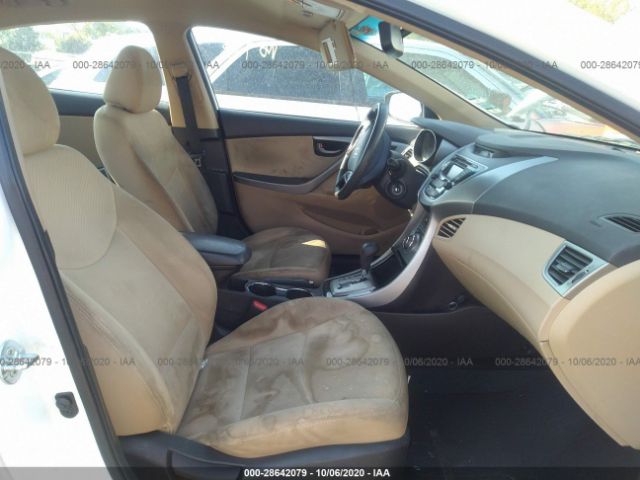 Photo 4 VIN: 5NPDH4AE4DH280722 - HYUNDAI ELANTRA 