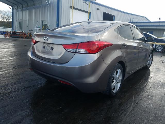 Photo 3 VIN: 5NPDH4AE4DH296743 - HYUNDAI ELANTRA GL 