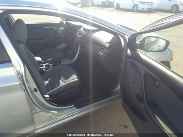 Photo 4 VIN: 5NPDH4AE4DH306154 - HYUNDAI ELANTRA 