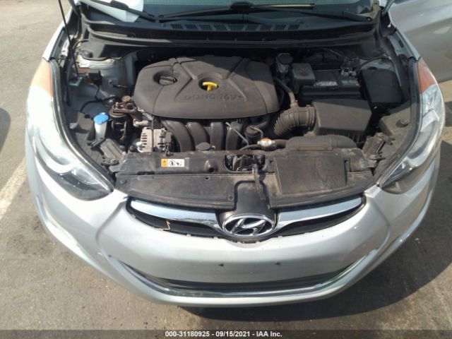 Photo 9 VIN: 5NPDH4AE4DH307496 - HYUNDAI ELANTRA 