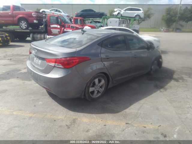 Photo 3 VIN: 5NPDH4AE4DH313363 - HYUNDAI ELANTRA 