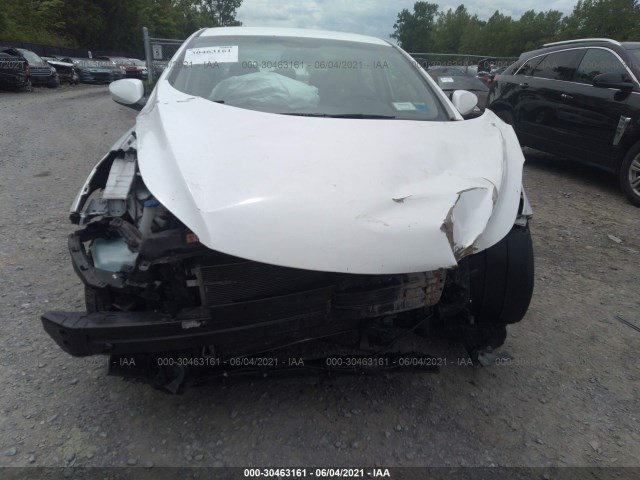 Photo 5 VIN: 5NPDH4AE4DH318076 - HYUNDAI ELANTRA 