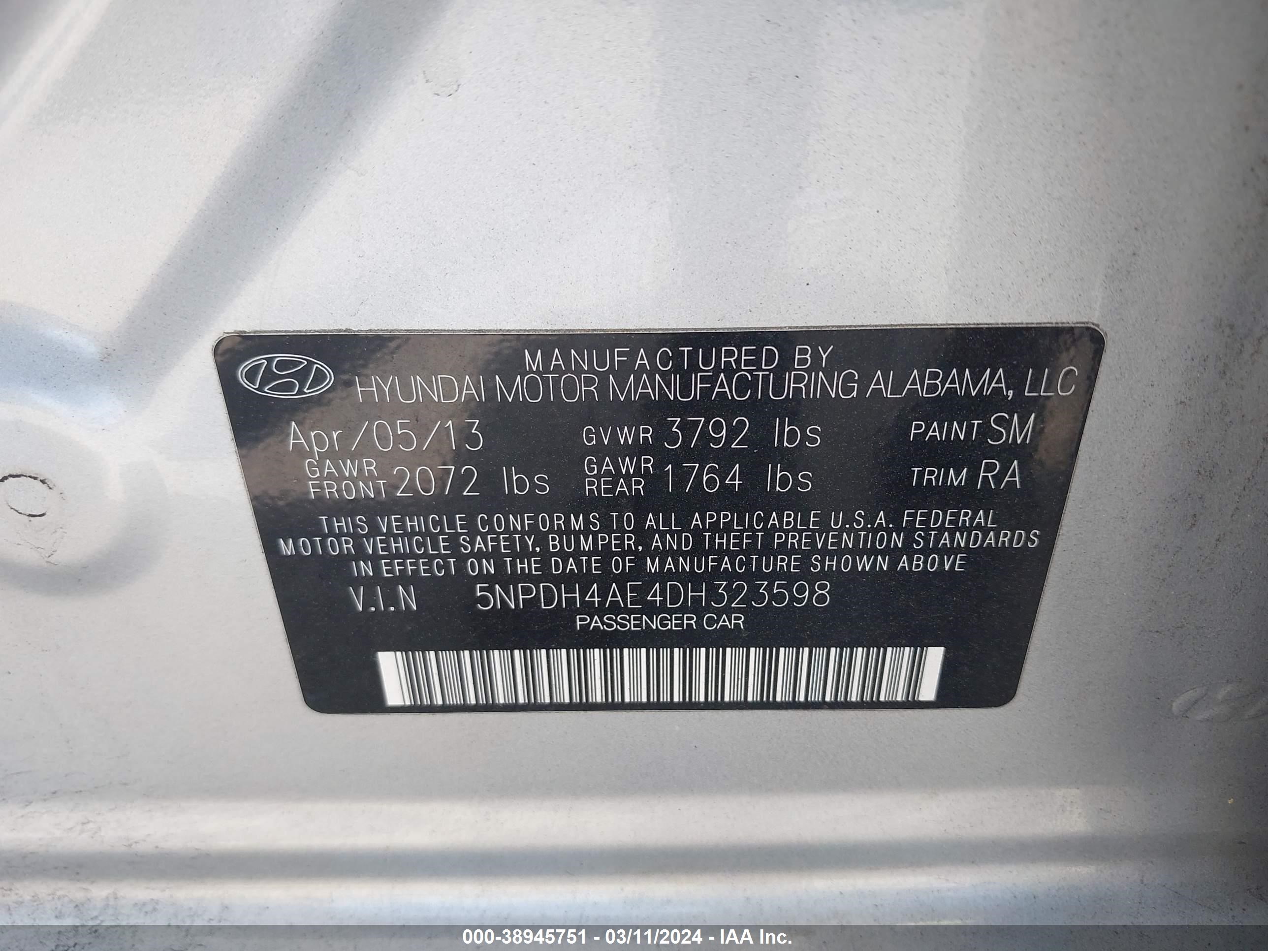 Photo 8 VIN: 5NPDH4AE4DH323598 - HYUNDAI ELANTRA 