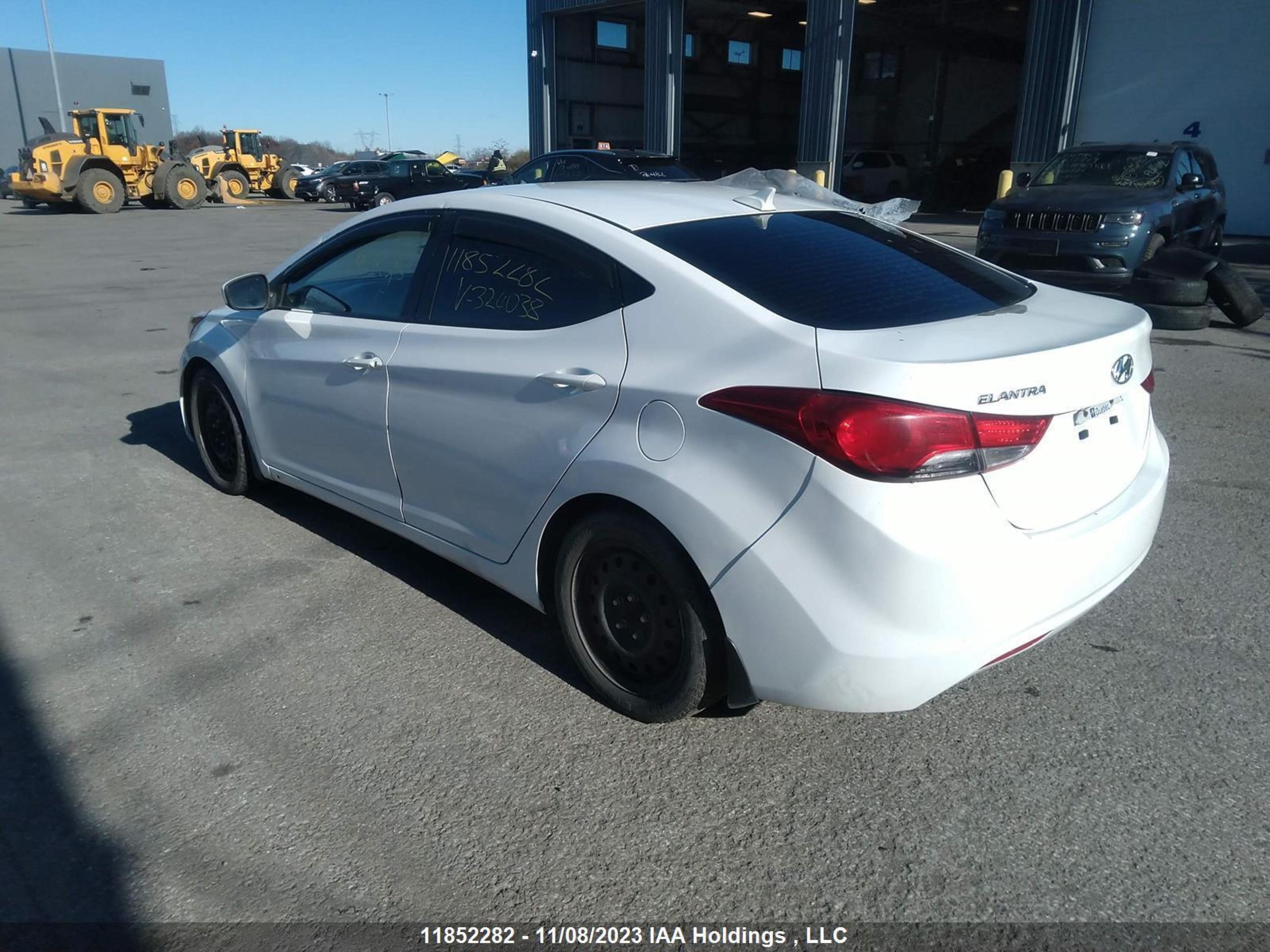 Photo 2 VIN: 5NPDH4AE4DH324038 - HYUNDAI ELANTRA 