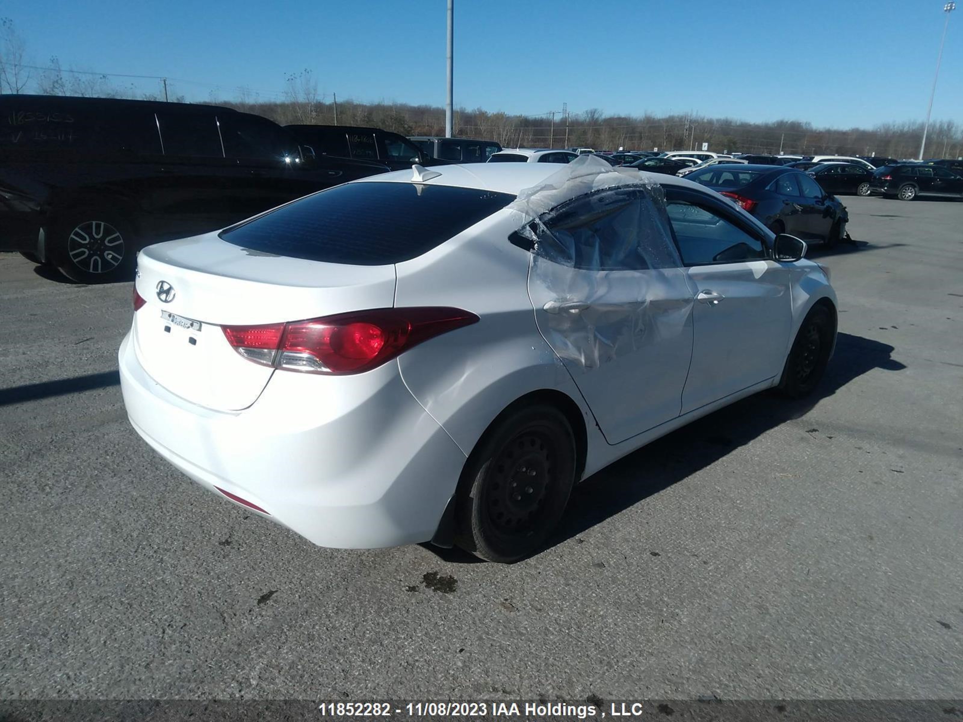 Photo 3 VIN: 5NPDH4AE4DH324038 - HYUNDAI ELANTRA 