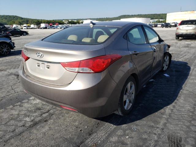 Photo 3 VIN: 5NPDH4AE4DH328283 - HYUNDAI ELANTRA GL 