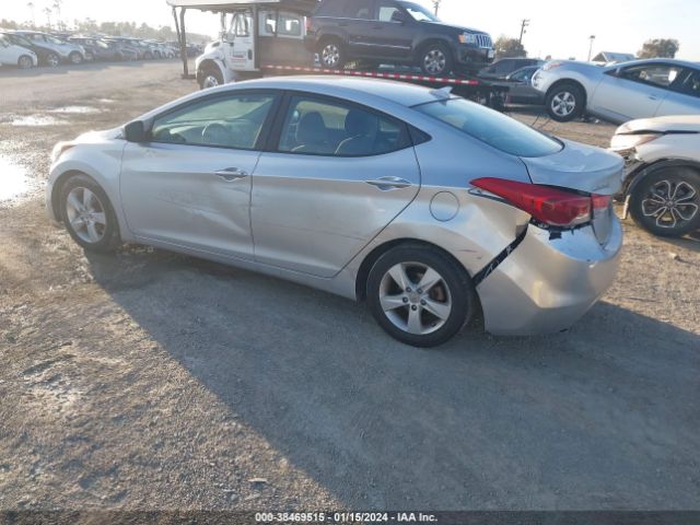 Photo 2 VIN: 5NPDH4AE4DH332740 - HYUNDAI ELANTRA 