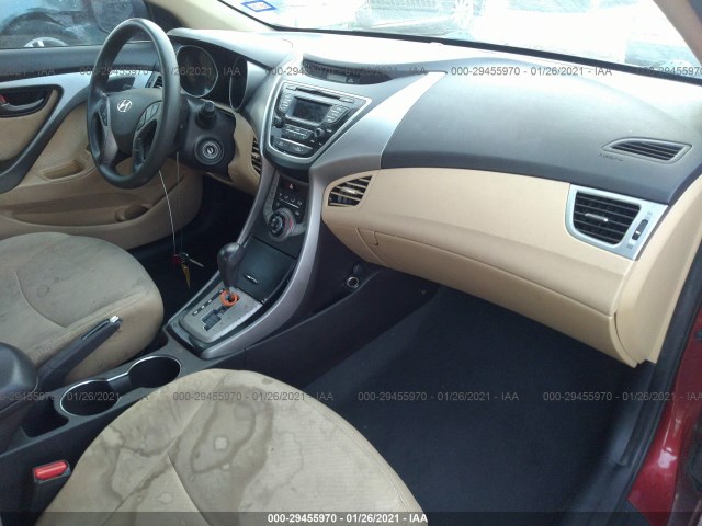 Photo 4 VIN: 5NPDH4AE4DH333130 - HYUNDAI ELANTRA 