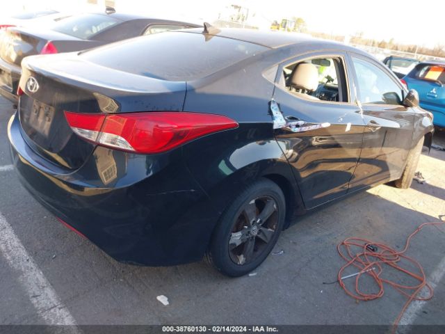 Photo 3 VIN: 5NPDH4AE4DH347884 - HYUNDAI ELANTRA 