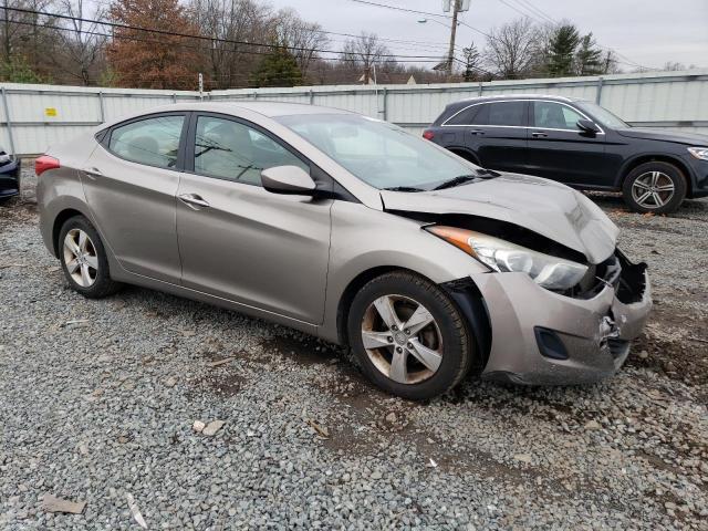 Photo 3 VIN: 5NPDH4AE4DH352406 - HYUNDAI ELANTRA 