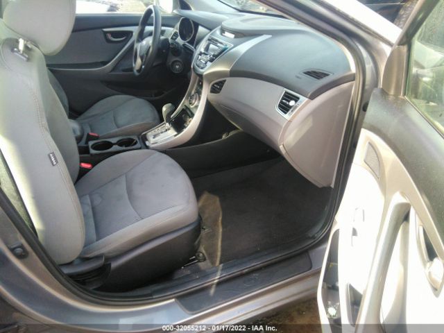 Photo 4 VIN: 5NPDH4AE4DH364099 - HYUNDAI ELANTRA 