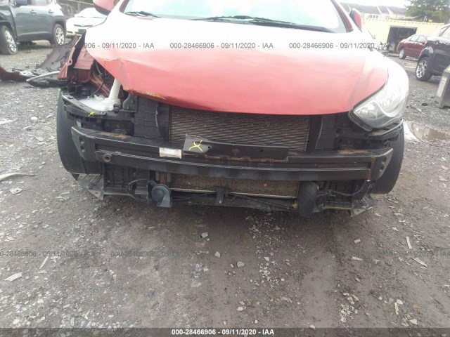 Photo 5 VIN: 5NPDH4AE4DH381856 - HYUNDAI ELANTRA 