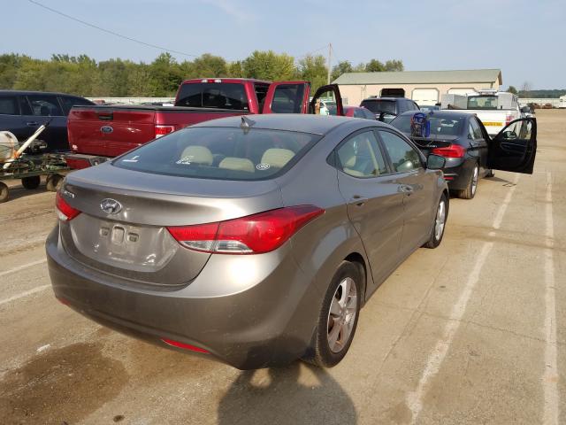 Photo 3 VIN: 5NPDH4AE4DH393280 - HYUNDAI ELANTRA GL 