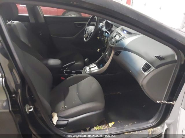 Photo 4 VIN: 5NPDH4AE4DH402365 - HYUNDAI ELANTRA 