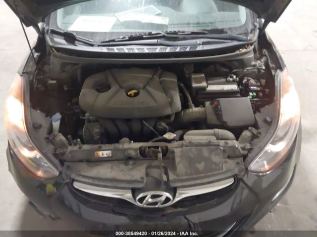 Photo 9 VIN: 5NPDH4AE4DH402365 - HYUNDAI ELANTRA 