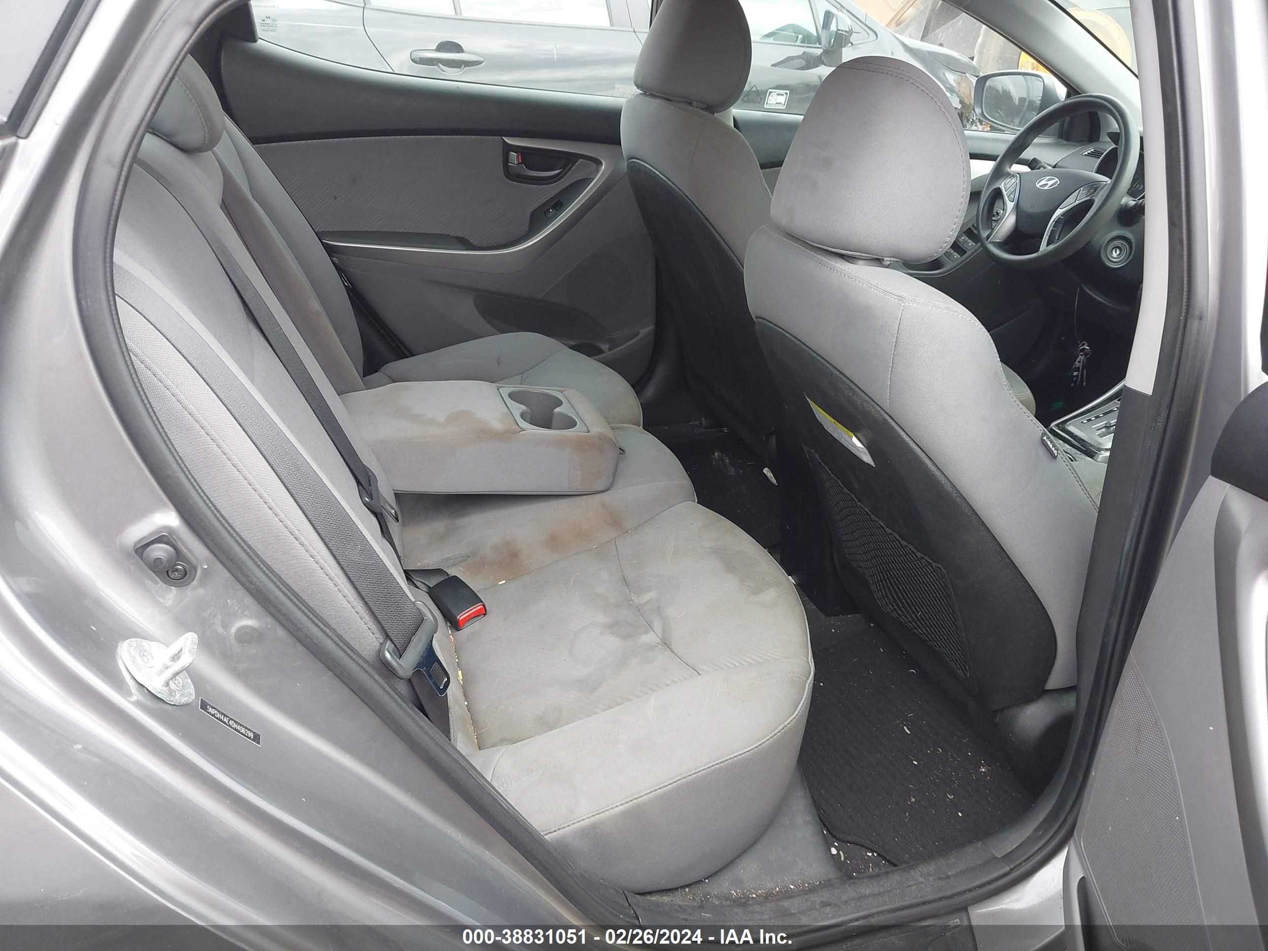 Photo 7 VIN: 5NPDH4AE4DH406299 - HYUNDAI ELANTRA 