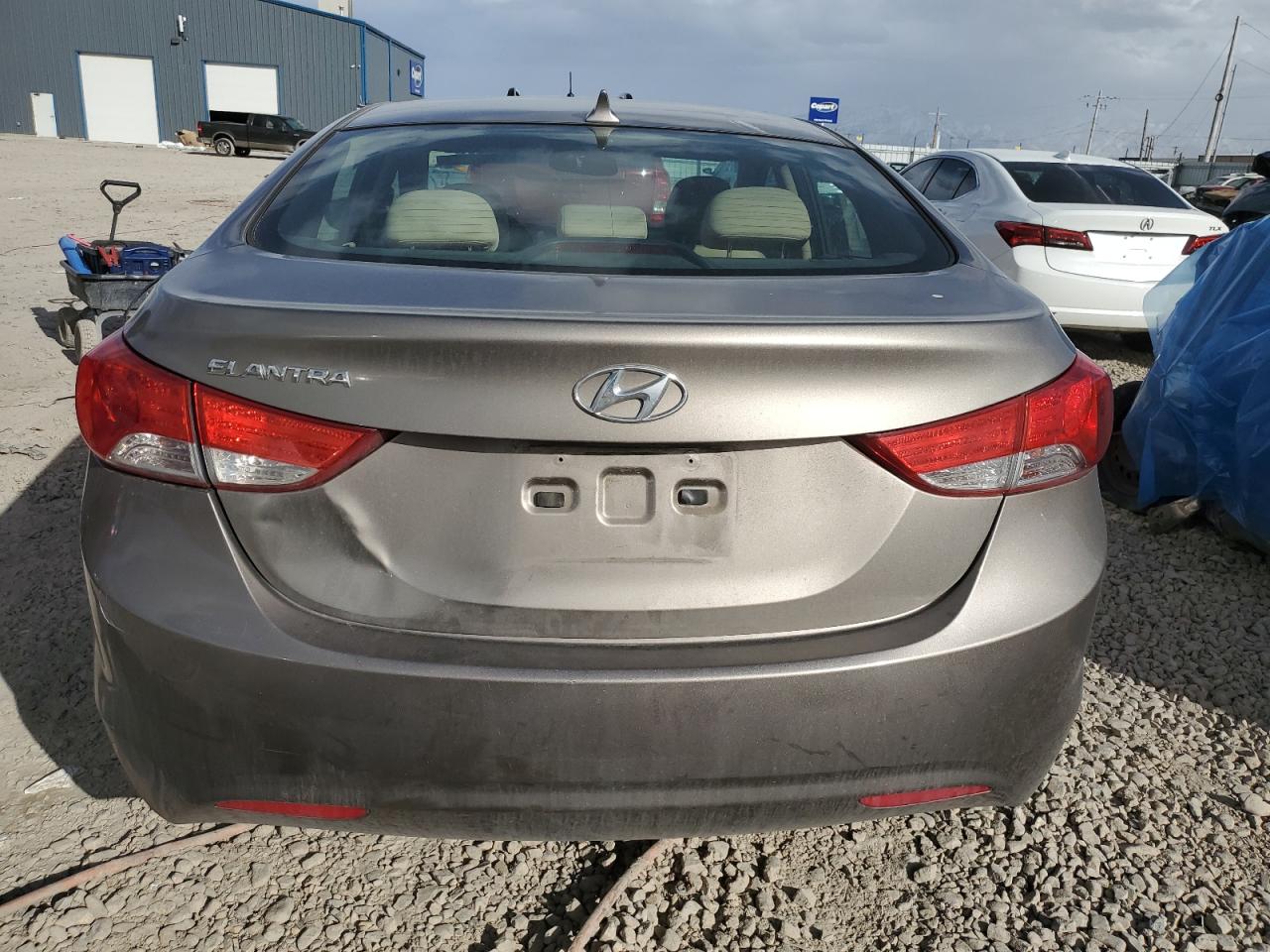 Photo 5 VIN: 5NPDH4AE4DH411972 - HYUNDAI ELANTRA 