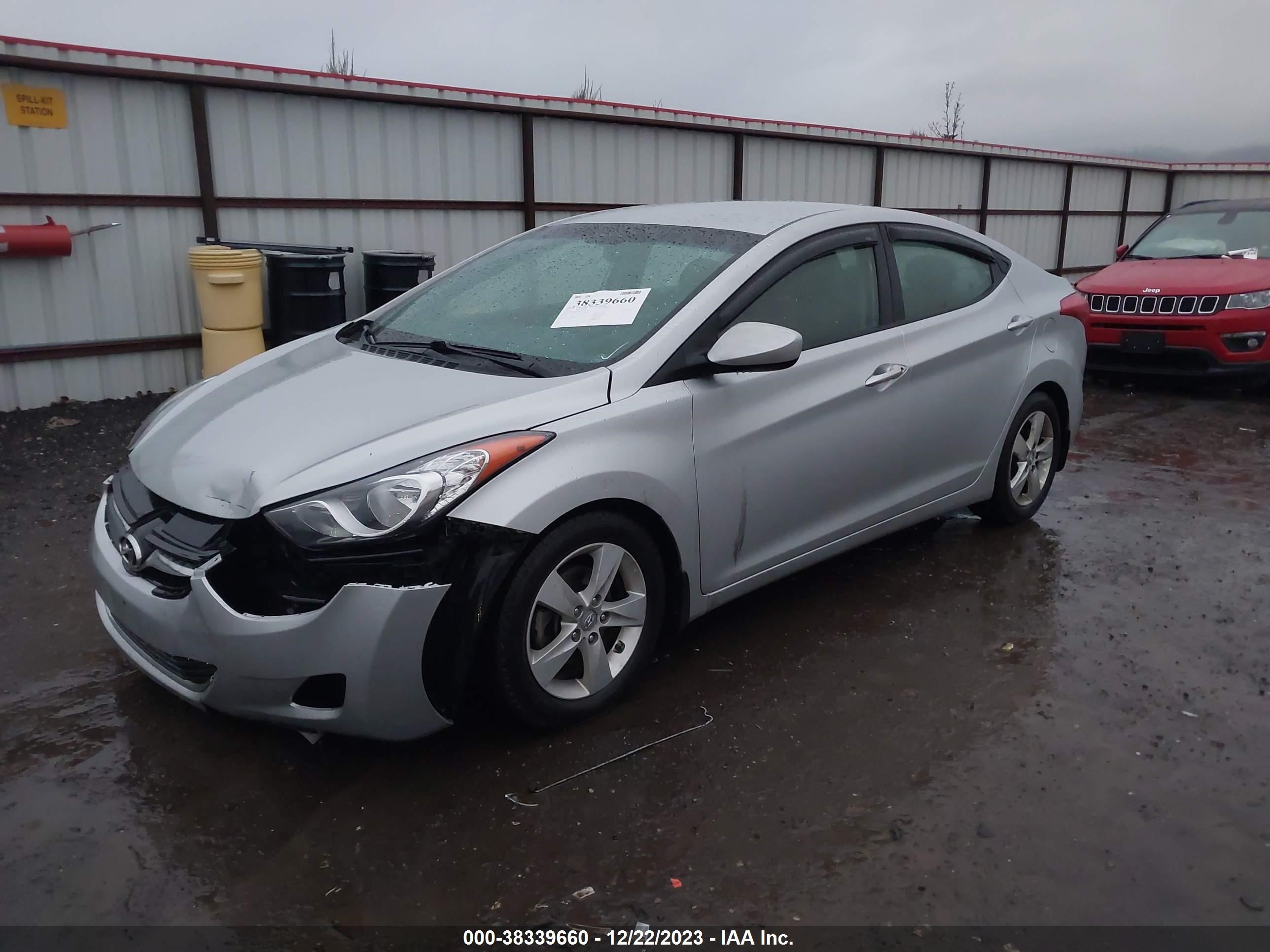 Photo 1 VIN: 5NPDH4AE4DH415018 - HYUNDAI ELANTRA 