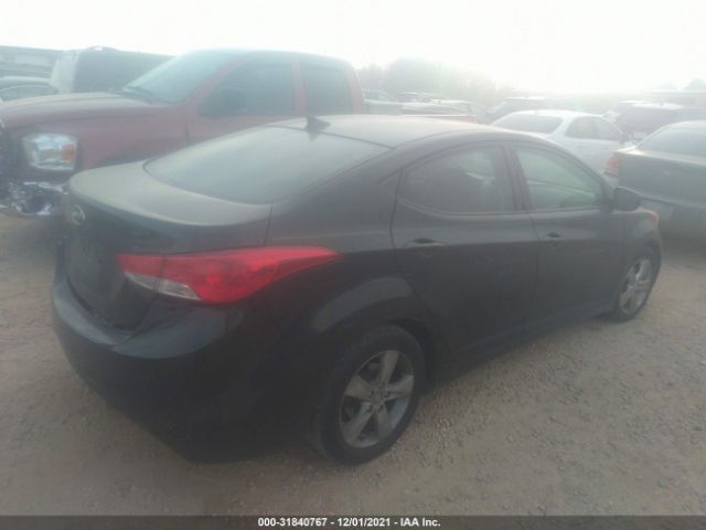 Photo 3 VIN: 5NPDH4AE4DH427654 - HYUNDAI ELANTRA 