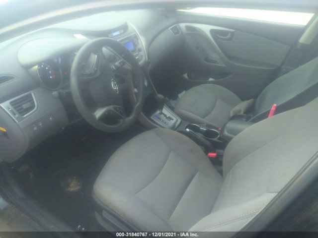 Photo 4 VIN: 5NPDH4AE4DH427654 - HYUNDAI ELANTRA 