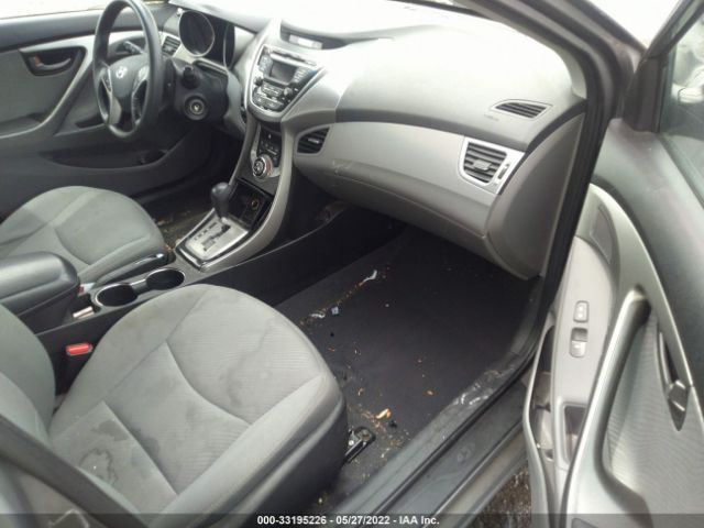 Photo 4 VIN: 5NPDH4AE4DH435494 - HYUNDAI ELANTRA 