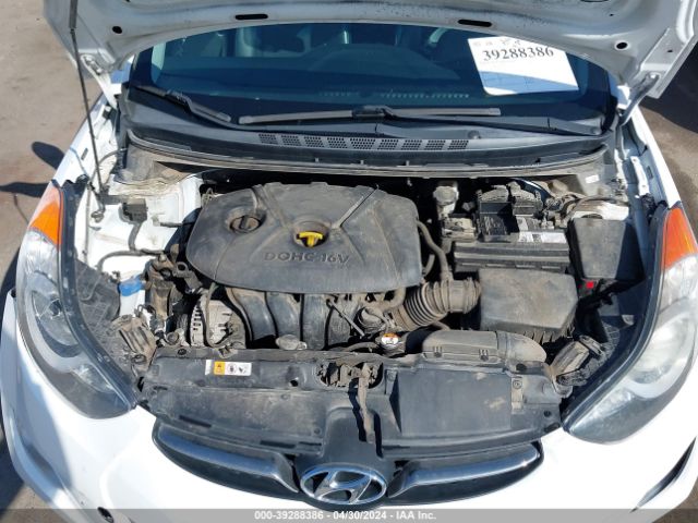 Photo 9 VIN: 5NPDH4AE4DH449721 - HYUNDAI ELANTRA 