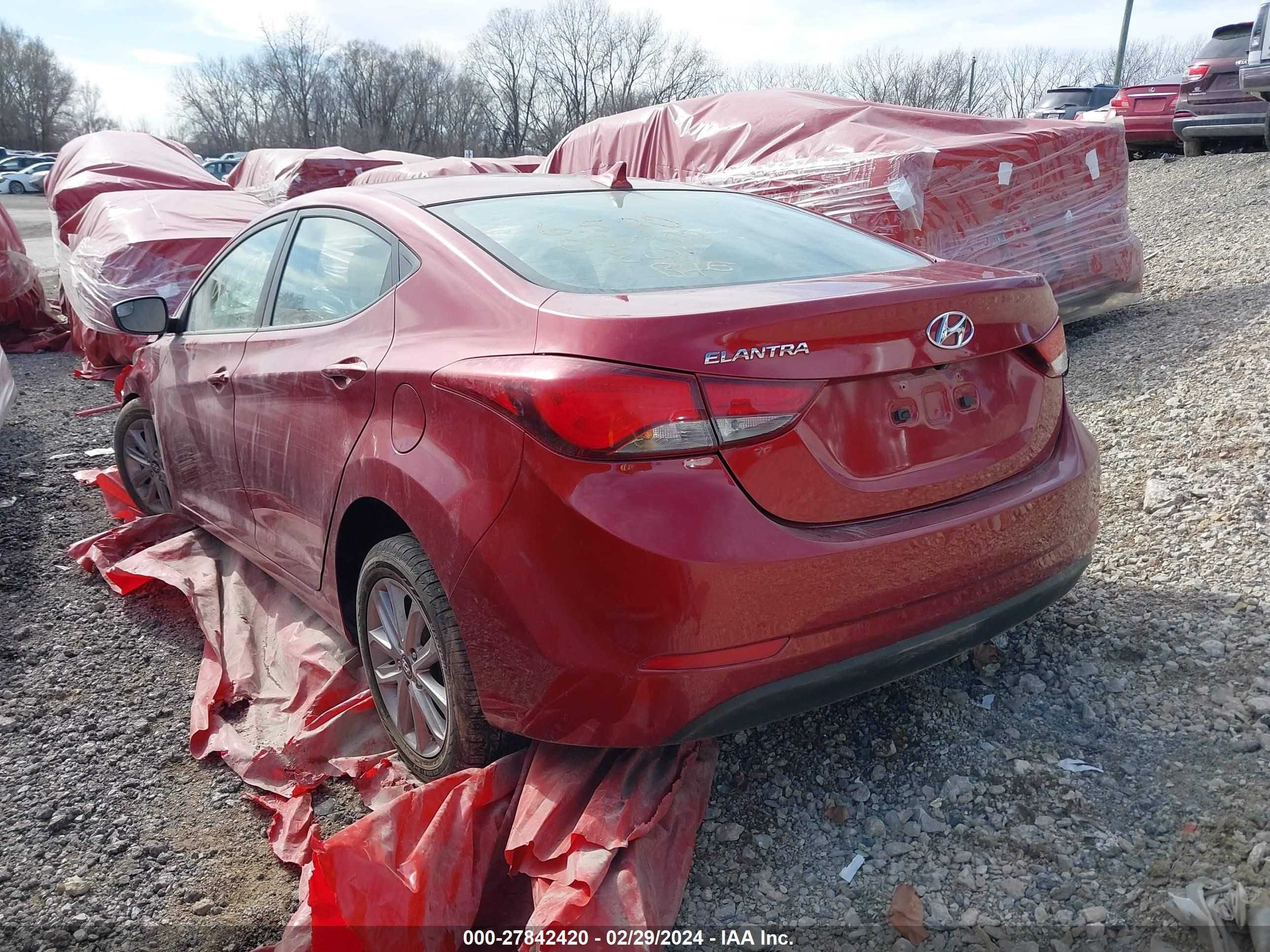 Photo 2 VIN: 5NPDH4AE4EH463281 - HYUNDAI ELANTRA 