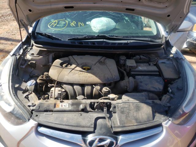 Photo 6 VIN: 5NPDH4AE4EH465113 - HYUNDAI ELANTRA SE 