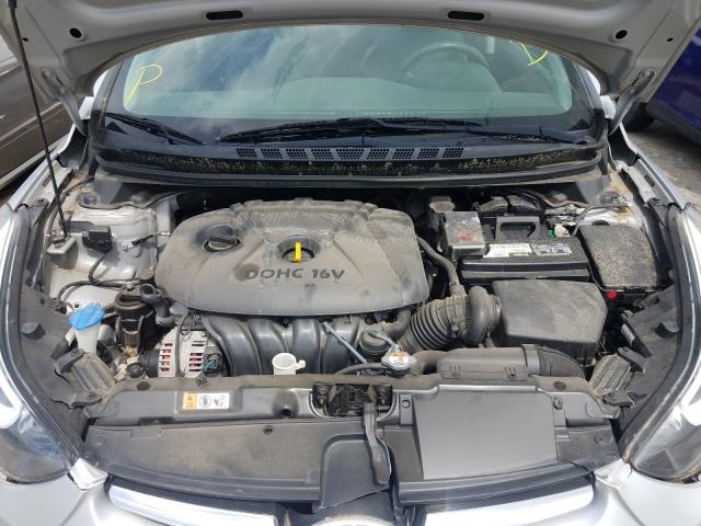 Photo 6 VIN: 5NPDH4AE4EH470375 - HYUNDAI ELANTRA SE 