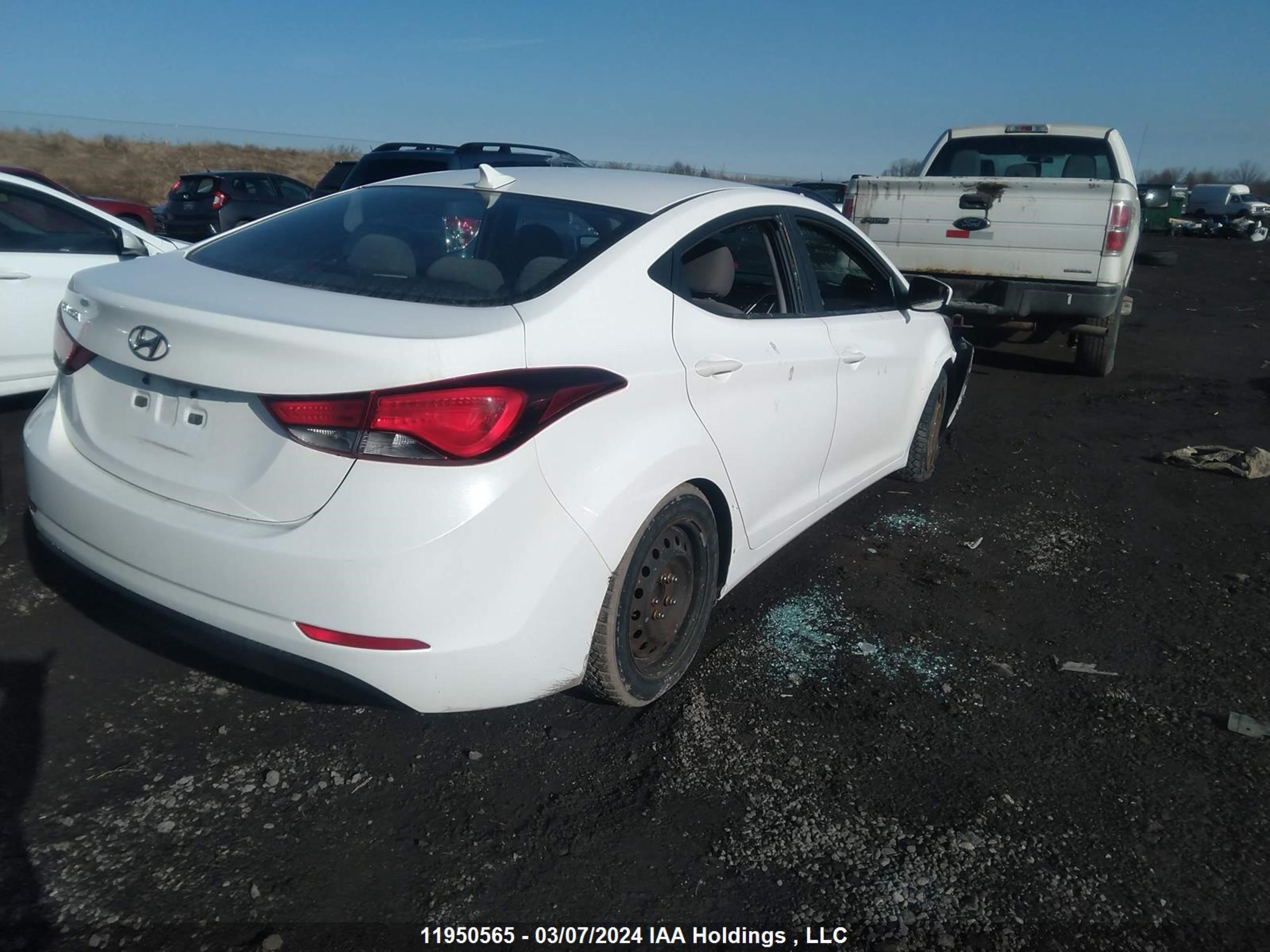 Photo 3 VIN: 5NPDH4AE4EH478802 - HYUNDAI ELANTRA 